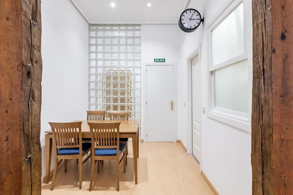 Apartamento Proximo A Gran Via Madrid Apartment Bagian luar foto