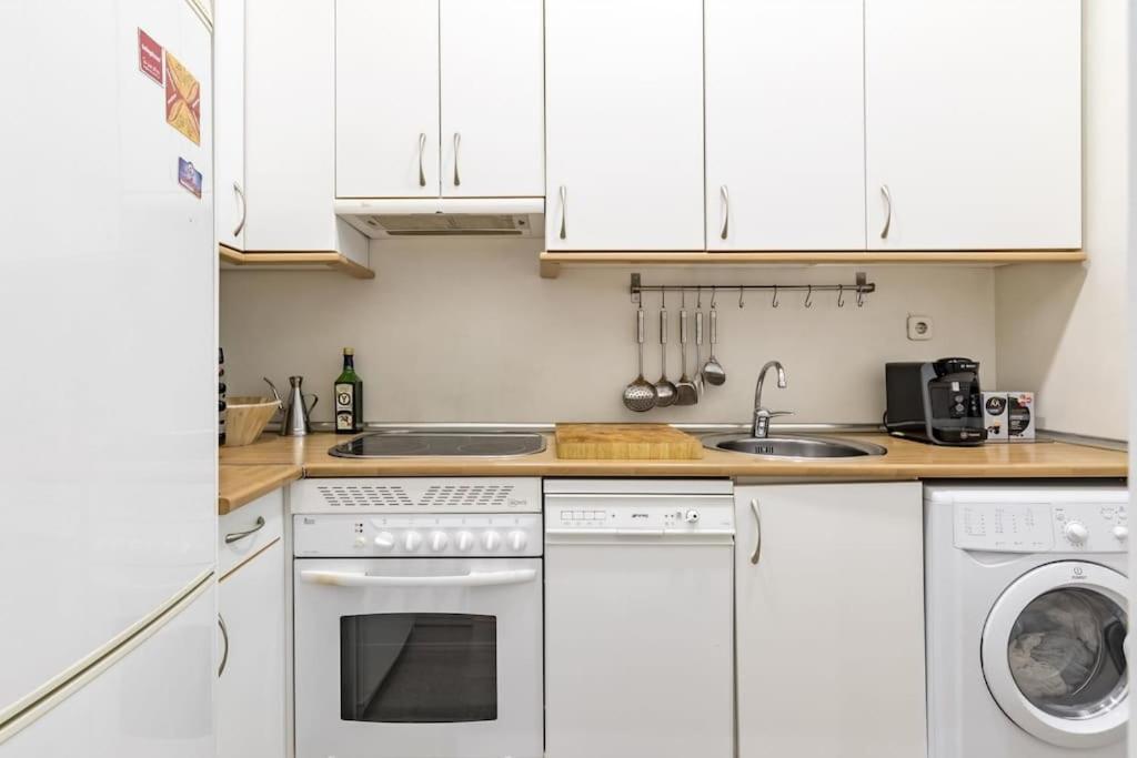 Apartamento Proximo A Gran Via Madrid Apartment Bagian luar foto